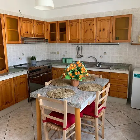 La Casa Di Papa Bed & Breakfast *